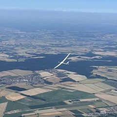 Flugwegposition um 13:04:09: Aufgenommen in der Nähe von Okres Opava, Tschechien in 2138 Meter